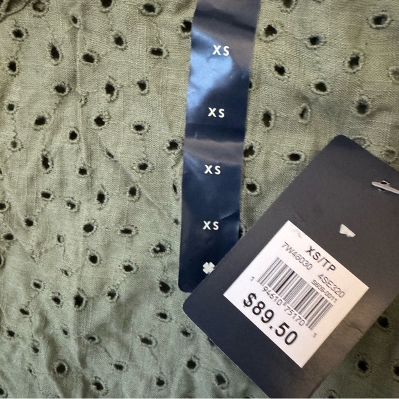 Lucky Brand Eyelet Woven Top NWT - Picture 6 of 6